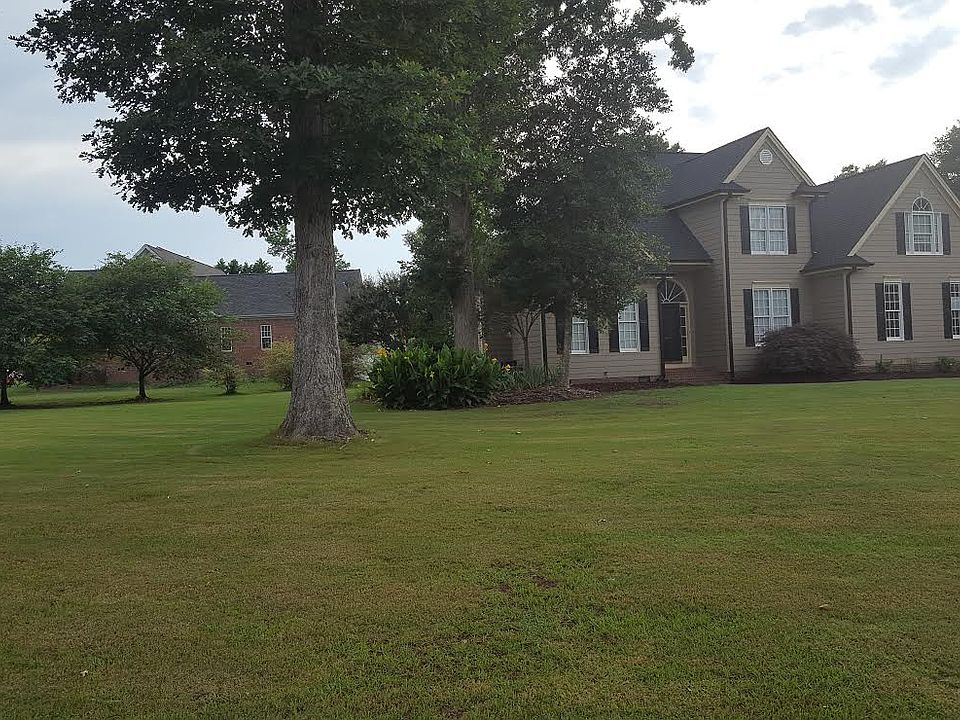 2nd image of 133 Christopher Dr