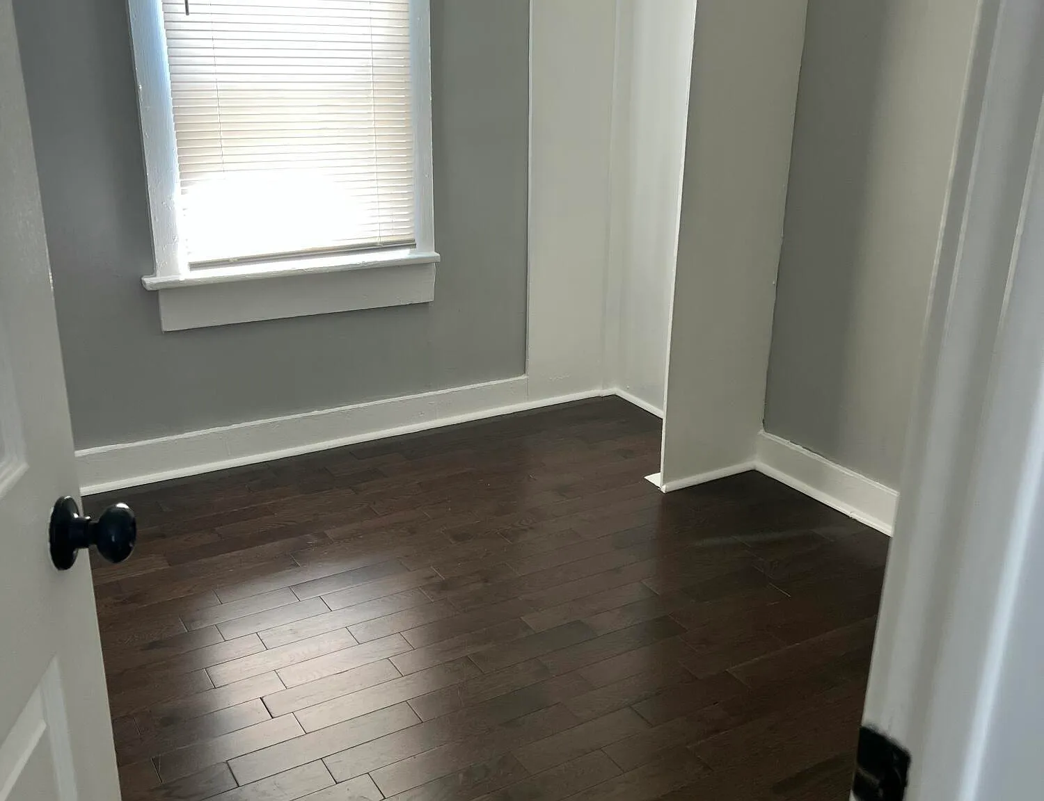 3 bed, $3,000 — Photo 2