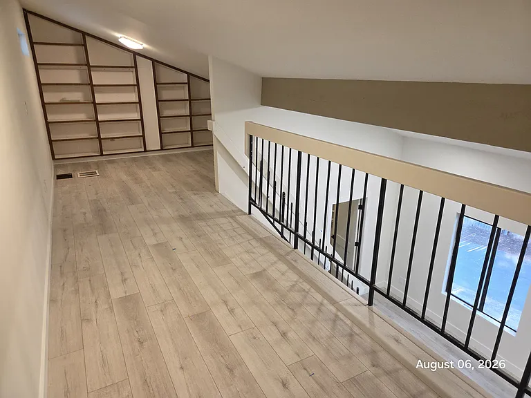 18654 NE 55th Way — Photo 15