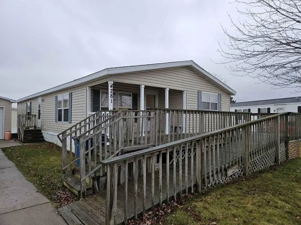 4281 Glasgow Ct, Wayland, MI 49348