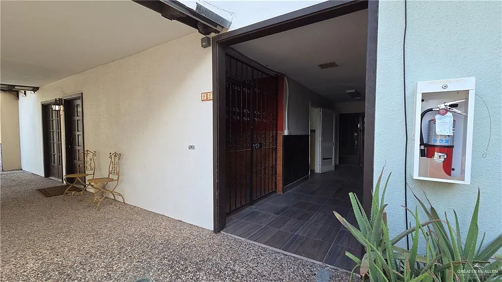 1 bed, 1.0 bath, 433 sqft, $725 — Photo 1