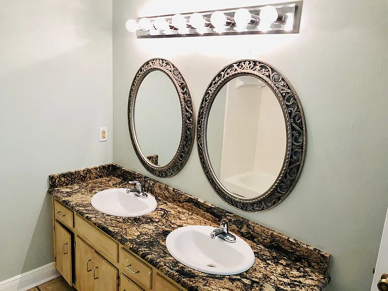 10608 Lake Iamonia Dr — Photo 13