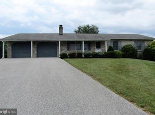 4 Orin Ct, Hanover, PA 17331