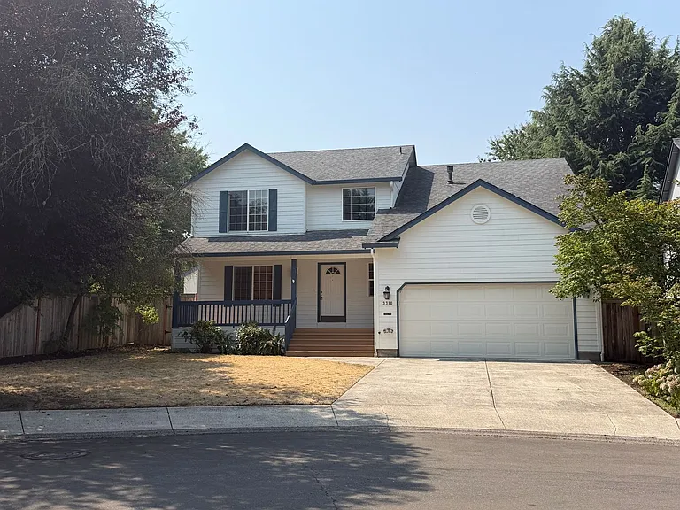 3310 NE 164th Ct — Photo 2