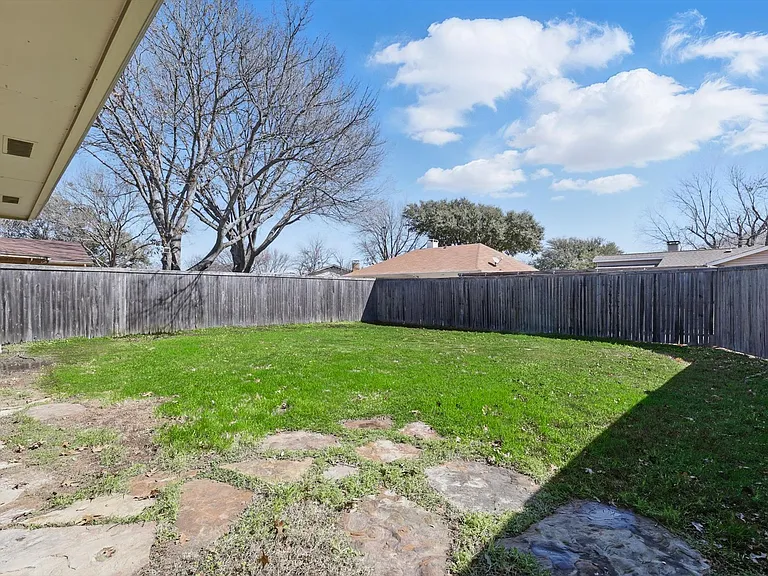 338 Edgewood Dr — Photo 27