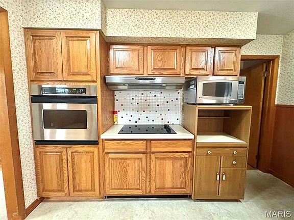 5th image of 14 Ridgewood Dr