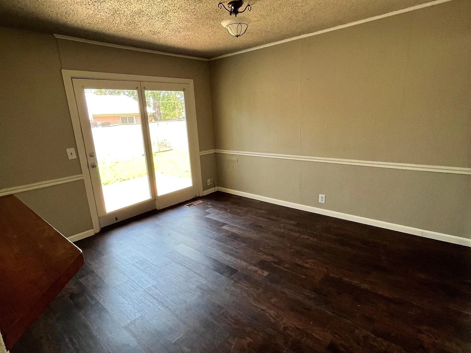 321 N Carlsbad St — Photo 4