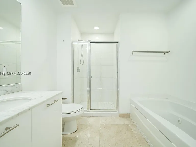 950 Brickell Bay Dr #4805 — Photo 13