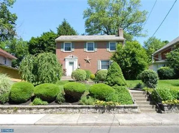 35 Temple Ave, Sellersville, PA 18960
