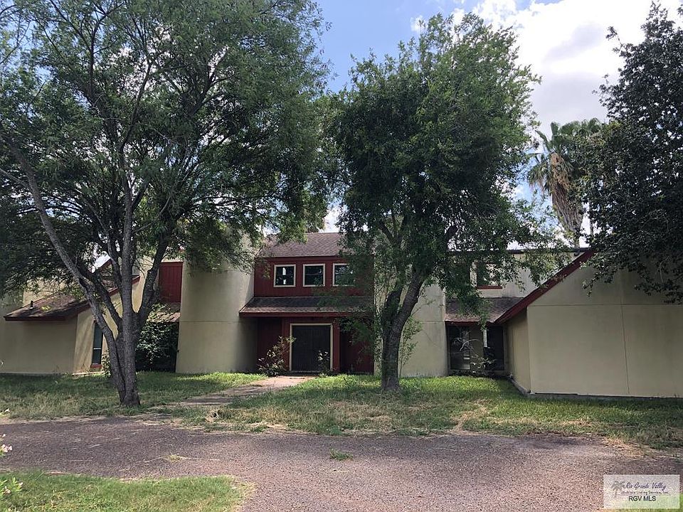 1st image of 671 Edgewater Isle Dr