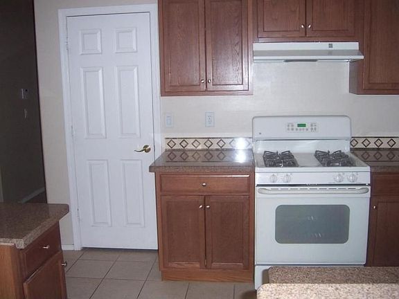 3rd image of 12852 N 141st Dr