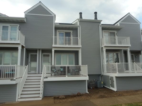1601 W Wayzata Blvd APT C