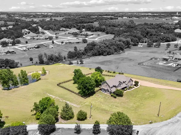 117 Galvan Ln, Van Alstyne, TX 75495
