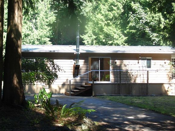 2nd image of 20896 NE Melson Ln