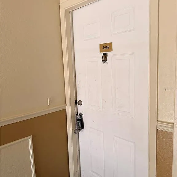 3956 Versailles Dr #3956B — Photo 23