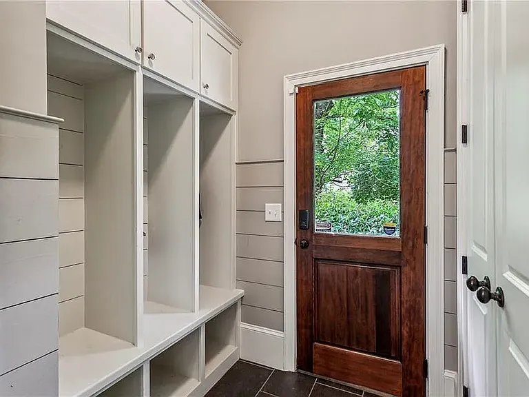 2115 Howell Mill Rd NW — Photo 18