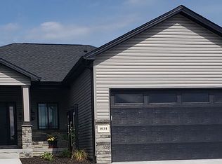 1115 Kantor Ln, Hickman, NE 68372