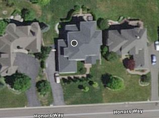 3863 Honors Way, Howell, MI 48843