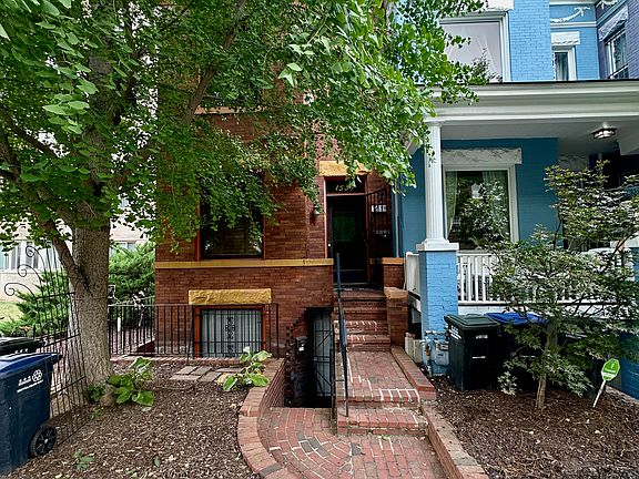 5th image of 1539 Monroe St NW