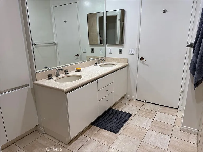 850 E Ocean Blvd #B3 — Photo 28