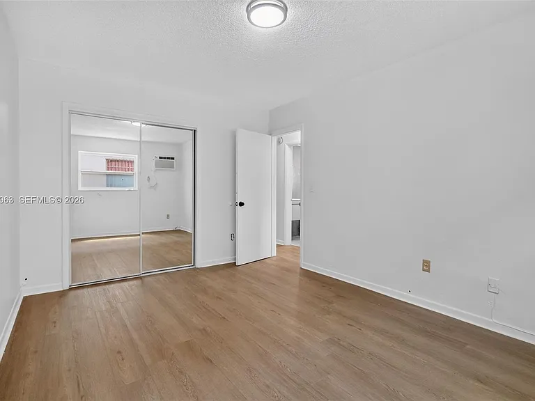 458 SW 9th St #1 — Photo 12