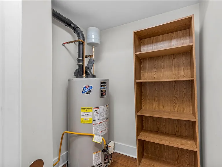1822 Harcum Way #1 — Photo 27