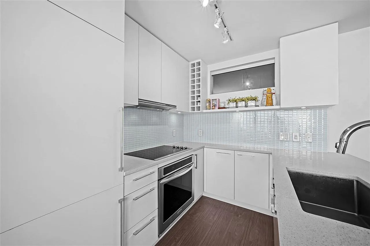 Studio, 505 sqft, $1,800 — Photo 1