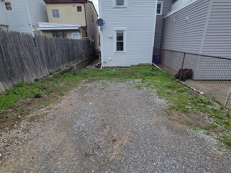 3003 Shadeland Ave — Photo 15