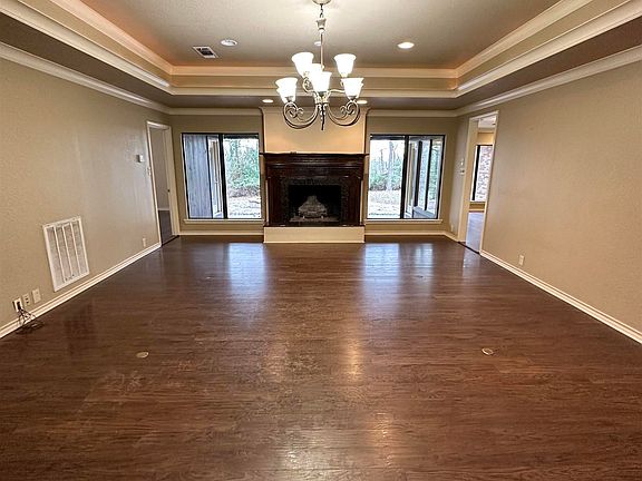 4th image of 45 Dogwood Lake Dr