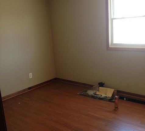 5th image of 178 North Dr