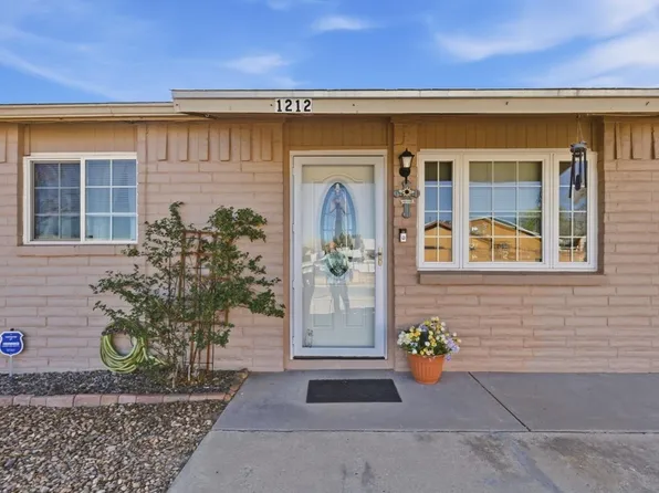 1212 Mimbres St SW, Albuquerque, NM 87121
