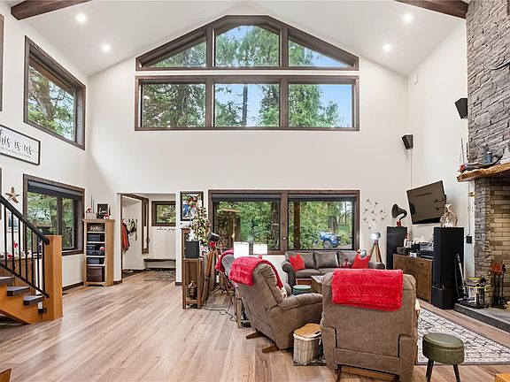 3rd image of 1708 Rainforest Ln