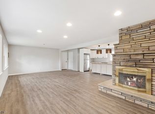 34 Struble Ln, West Milford, NJ 07480