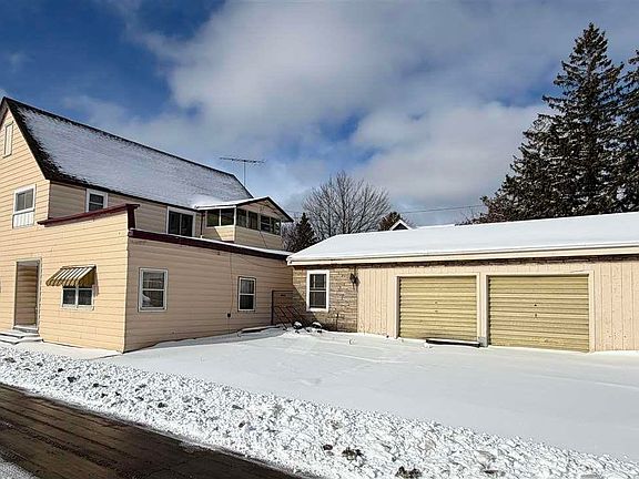 2nd image of 205 10th St S