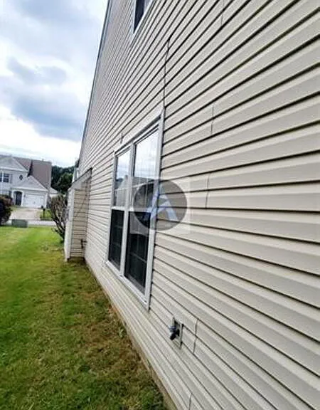 1691 Woodsford Rd NW — Photo 22