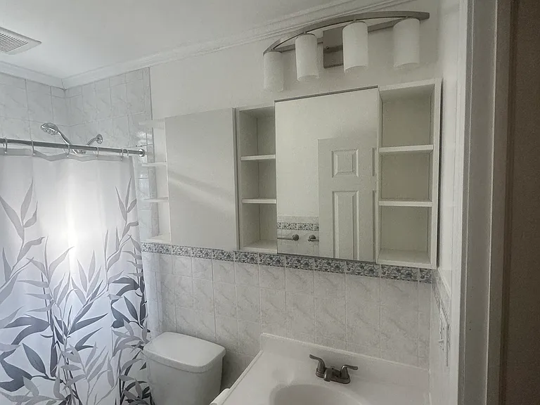 2026 Menahan St #1 — Photo 12