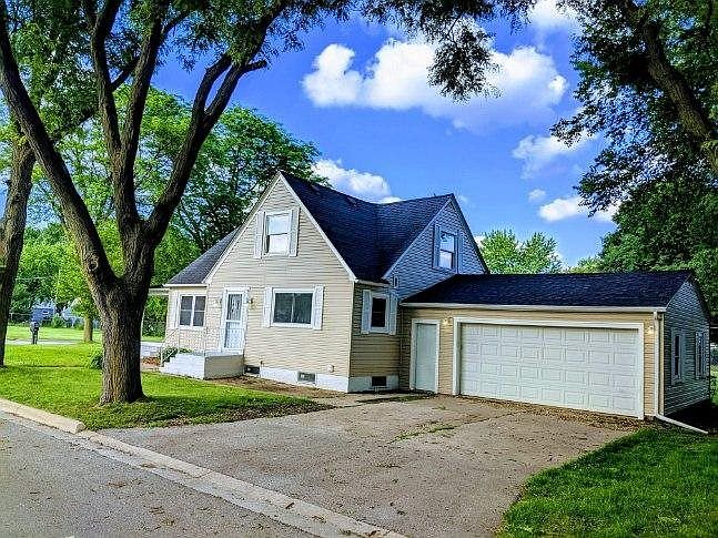 1st image of 601 Wood Ave