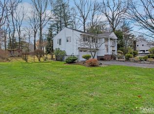 112 Livingston Ave, Edison, NJ 08820