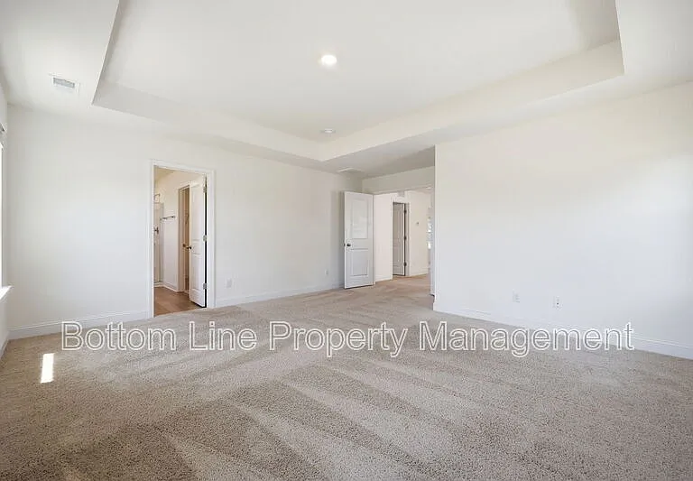 24 Blackthorn Ln — Photo 31