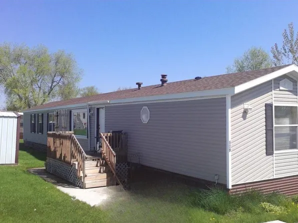509 22 1/2 St NW, Stewartville, MN 55976