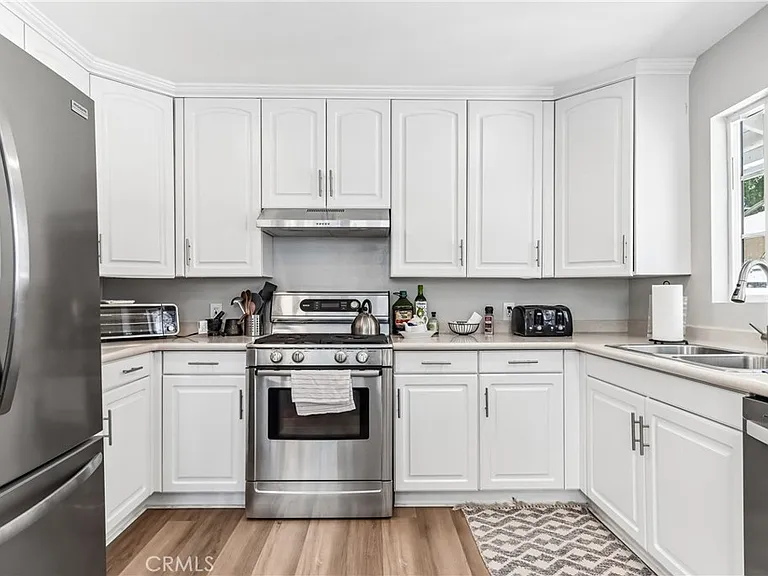 21235 Lopez St — Photo 13