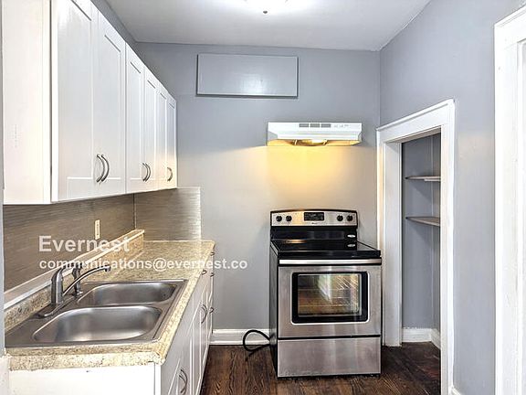 2nd image of 32 Woodlawn Dr #5