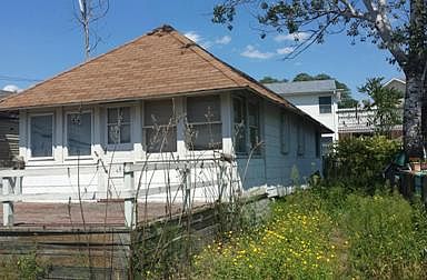 415 Oceanside Ave Breezy Point Ny 11697 Zillow