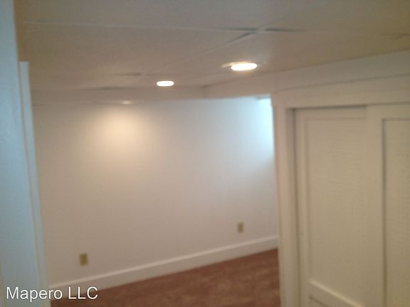 5th image of 102 Holland Ave APT A