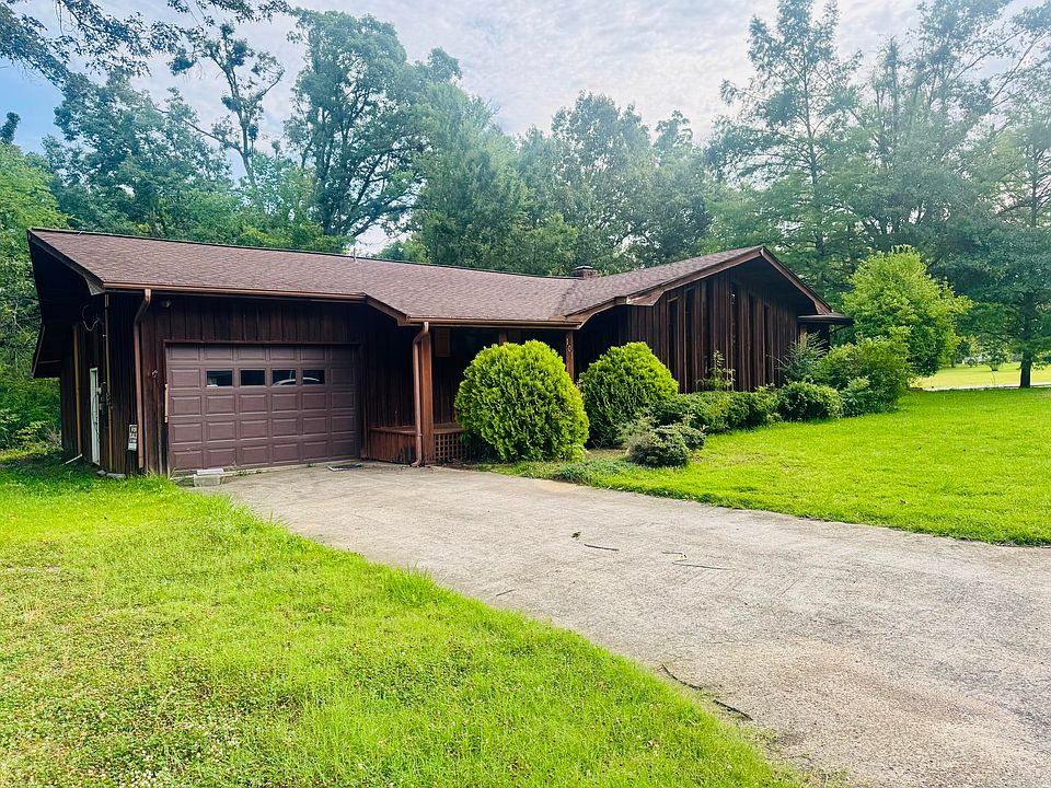 1st image of 101 Mary Ellen Dr