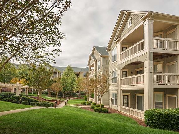 4th image of 922 Slateworth Dr
