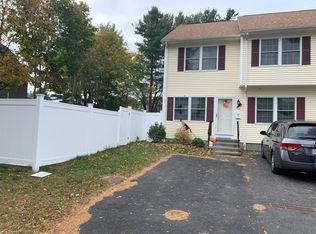 11 Hooper Rd, Dedham, MA 02026