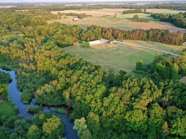 8393 N Lasalle Rd, Free Soil, MI 49411