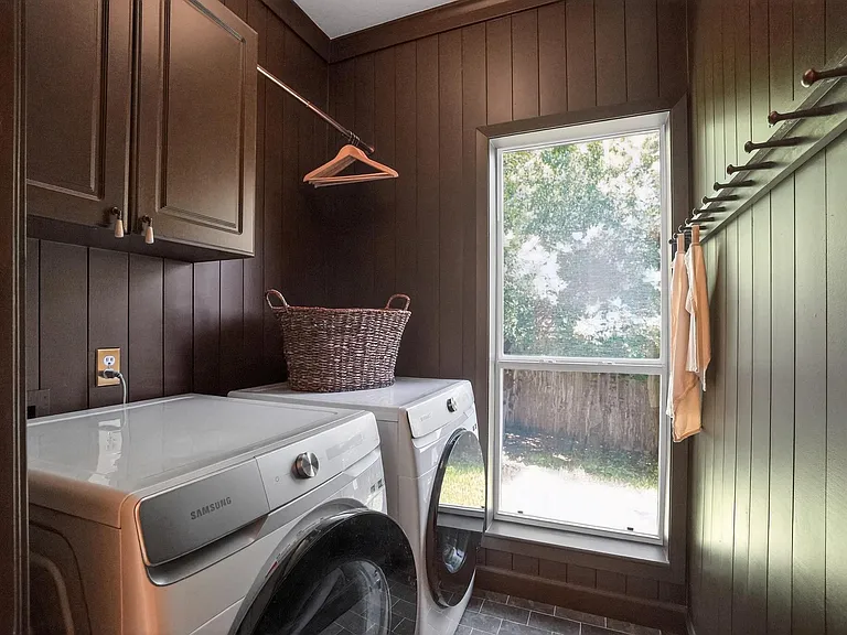 300 N Carriage Hills Dr — Photo 24