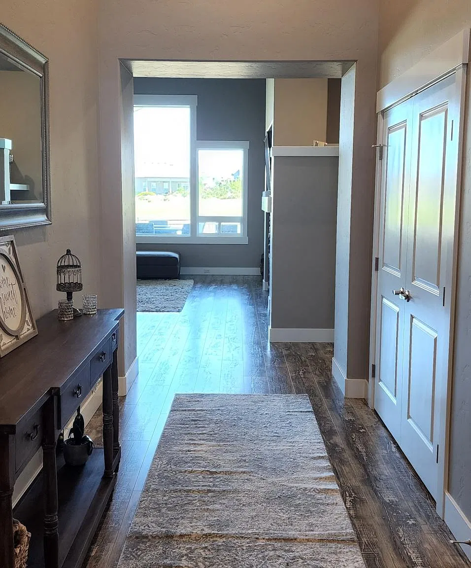 3 bed, 2248 sqft, $2,800 — Photo 2
